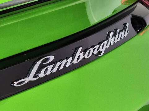 2023 Lamborghini Urus S