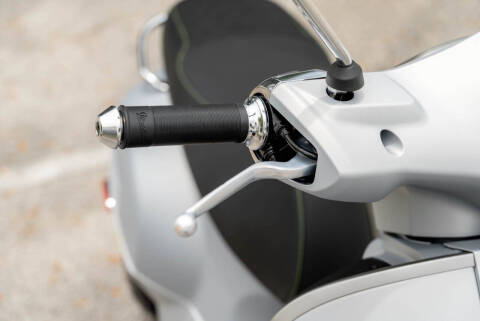 2023 Vespa 300
