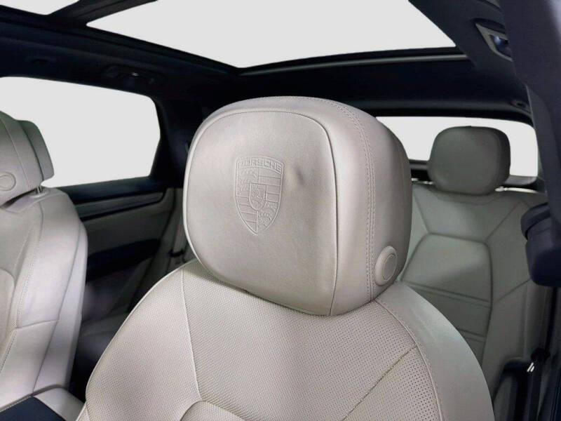 2023 Porsche Cayenne