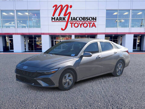 2024 Hyundai Elantra SE