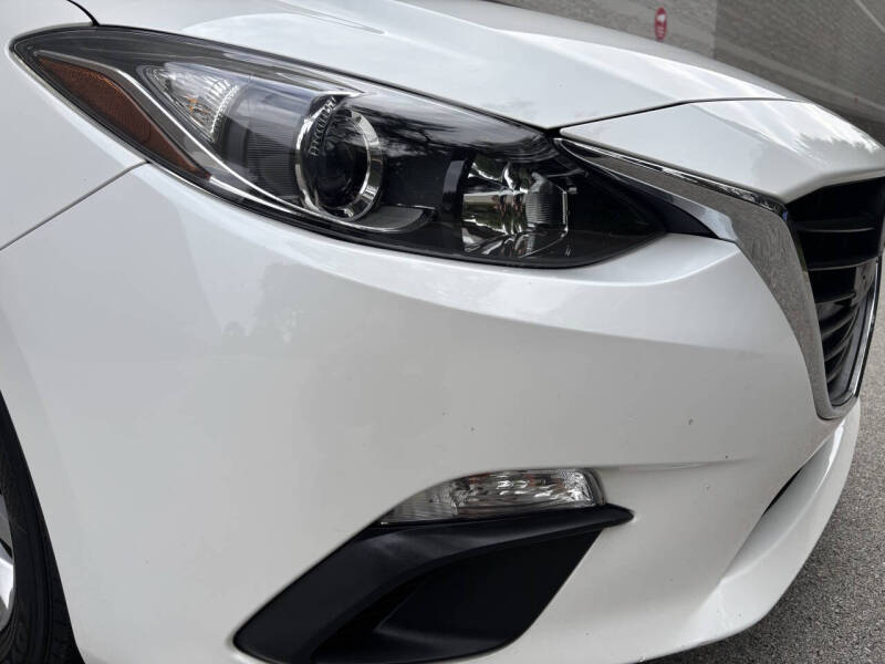 2016 Mazda MAZDA3 i Sport