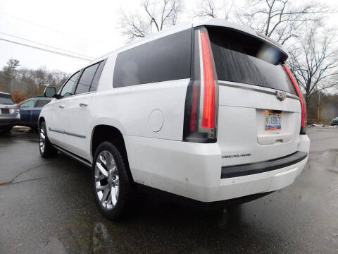 2018 Cadillac Escalade ESV Platinum