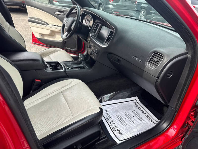 2015 Dodge Charger SXT