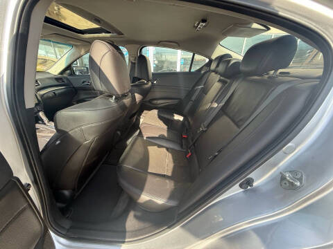 2013 Acura ILX 2.0L w/Premium