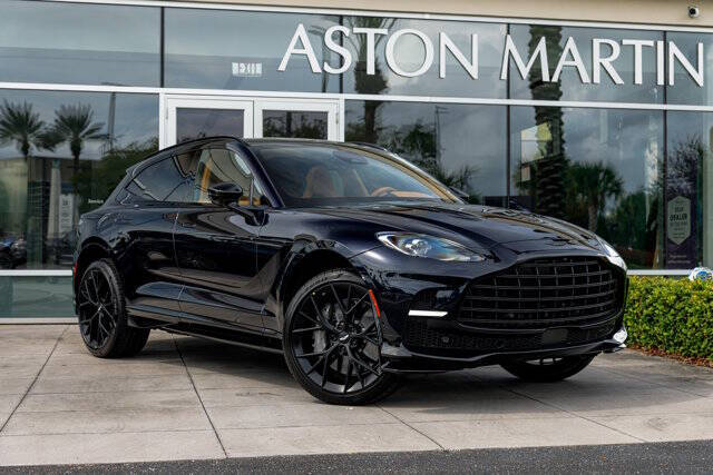 2025 Aston Martin DBX 707