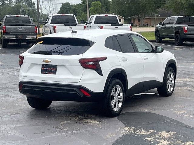 2025 Chevrolet Trax LS