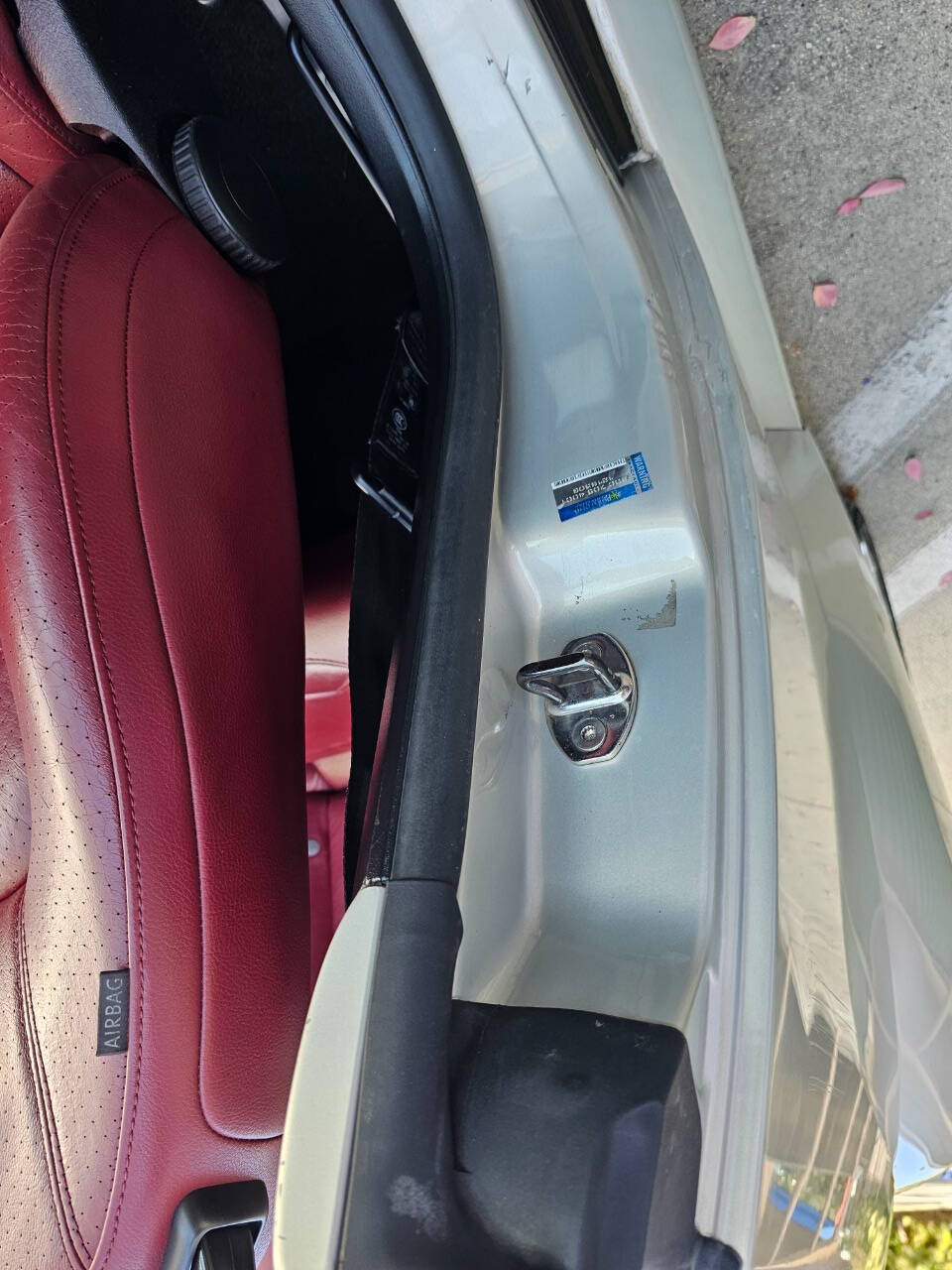 2009 Volkswagen New Beetle Convertible 33