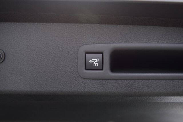 2025 Toyota Sienna Limited 7-Passenger