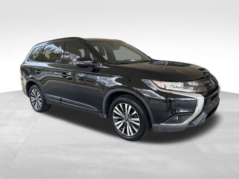 Used 2020 Mitsubishi Outlander LE with VIN JA4AZ3A34LZ034957 for sale in Davie, FL