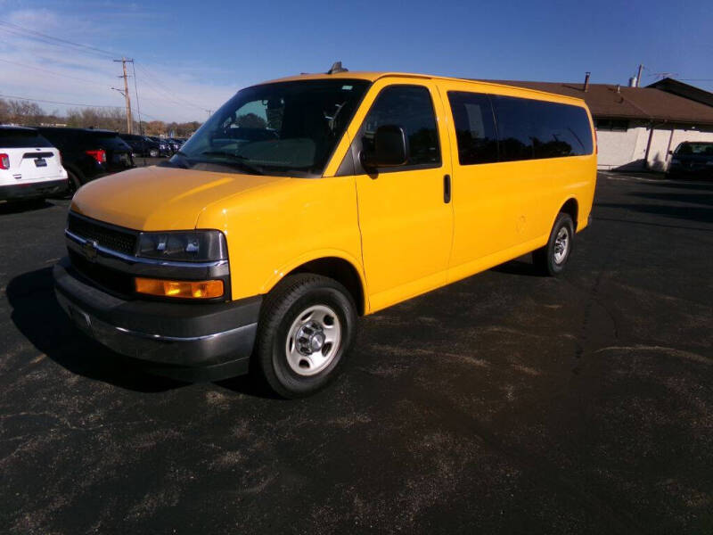 2017 Chevrolet Express LT 3500