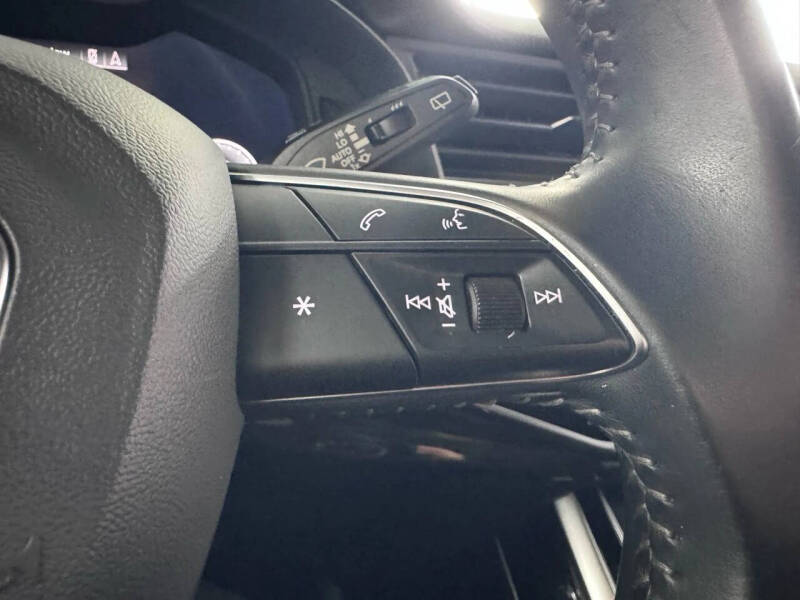 2019 Audi Q8 quattro Premium 55 TFSI