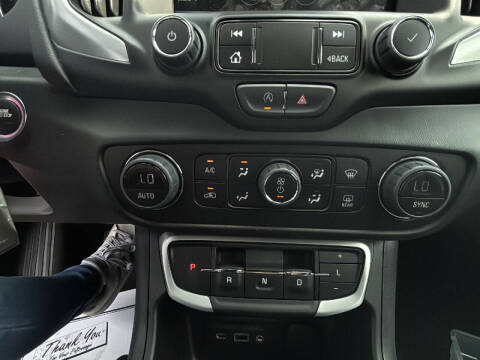 2022 GMC Terrain SLT