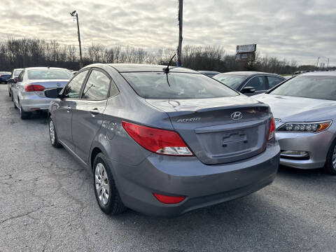 2017 Hyundai Accent SE