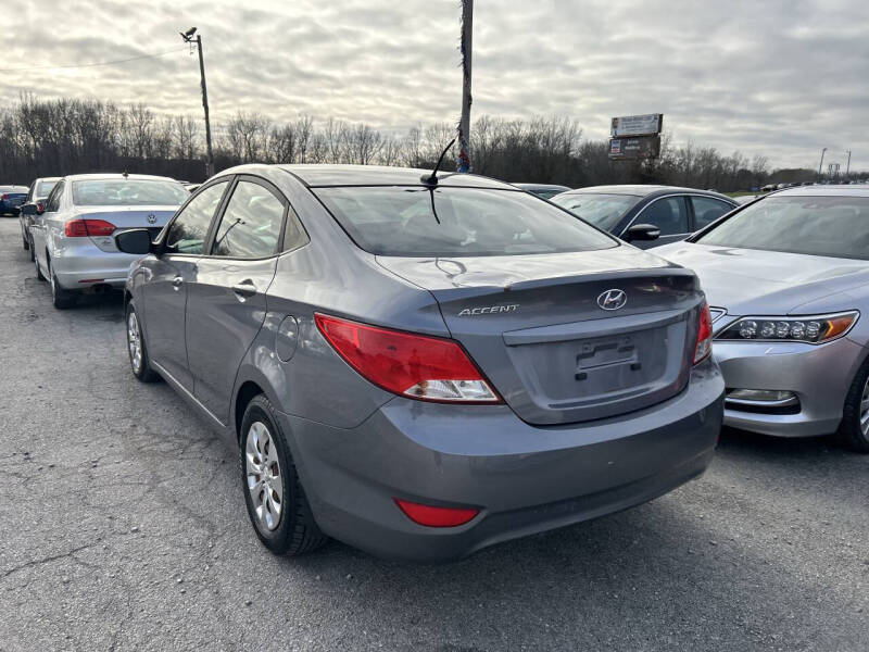 2017 Hyundai Accent SE