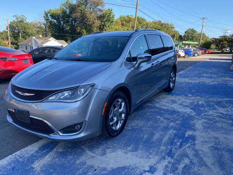 2018 Chrysler Pacifica for sale at r32 auto sales in Durham NC