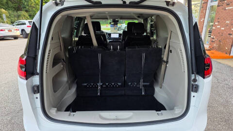 2022 Chrysler Pacifica Touring L