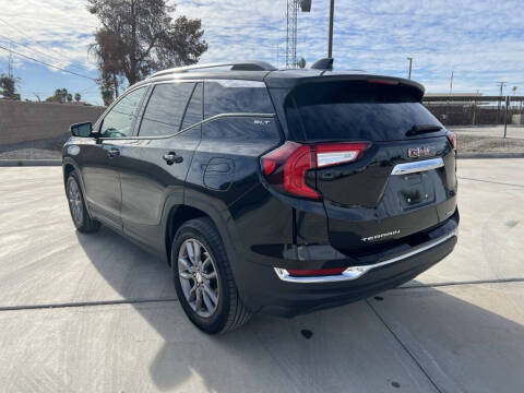 2024 GMC Terrain SLT