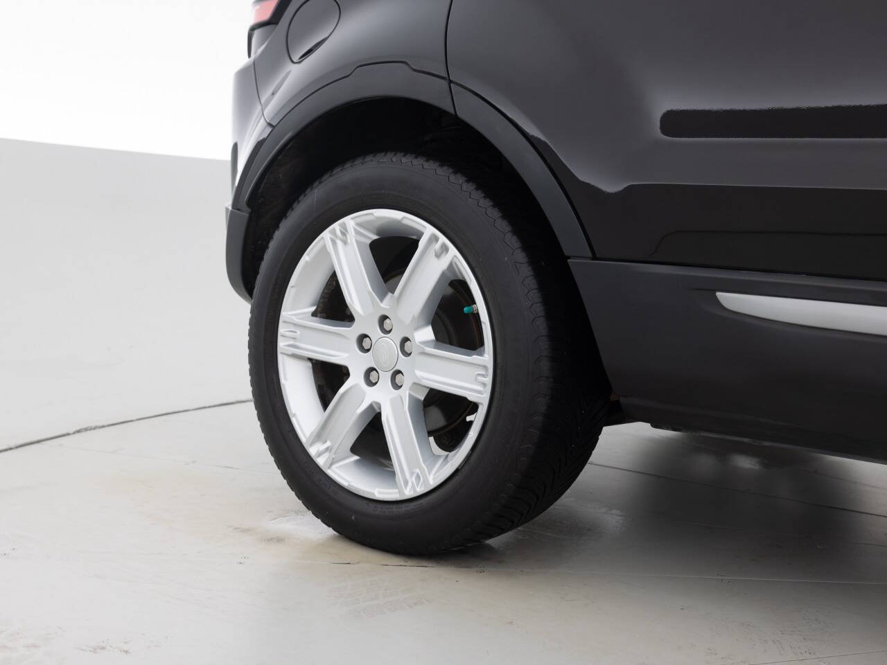 Used Car 2015 Land Rover Range Rover Evoque  Pure Plus Awd 4dr Suv For Sale Under $12,000 In Coal City, Illinois