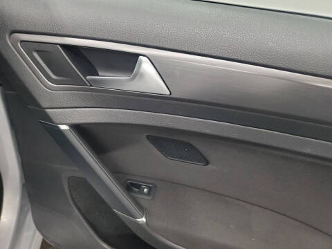 2019 Volkswagen e-Golf SE