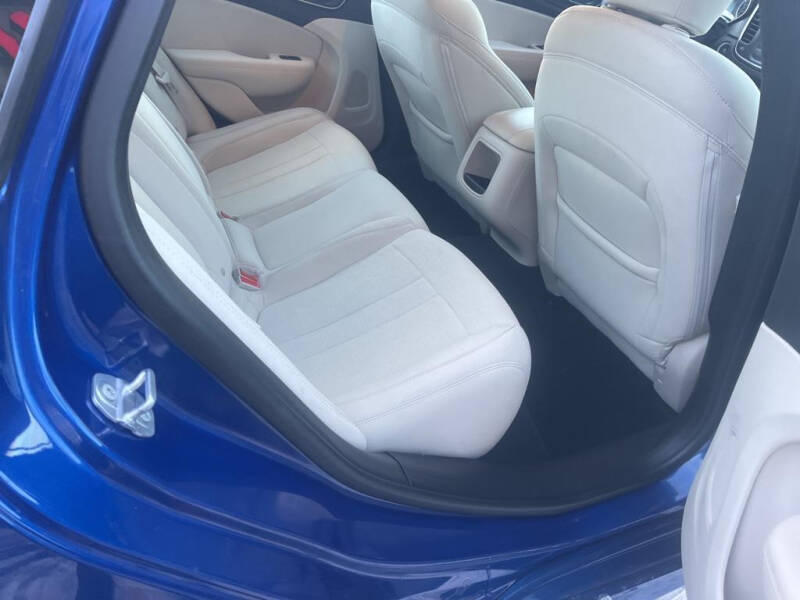 2016 Chrysler 200 Limited