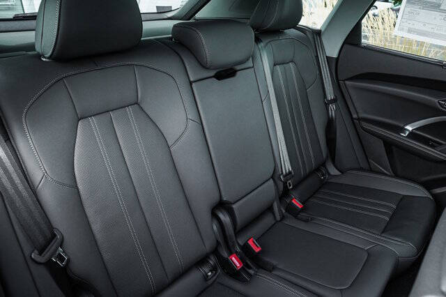 2025 Audi Q5 quattro Premium Plus TFSI