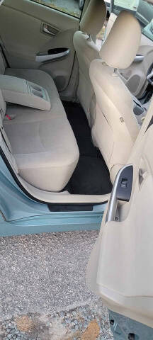 2013 Toyota Prius Four