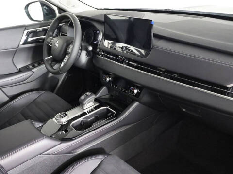 2025 Mitsubishi Outlander Trail Edition