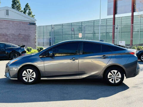2016 Toyota Prius Three