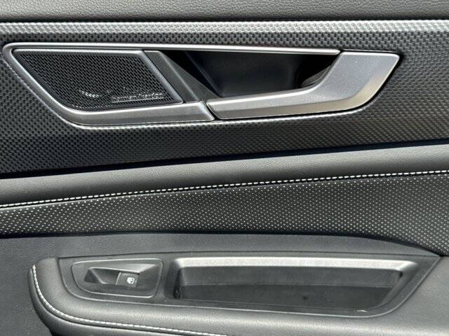 2024 Volkswagen Atlas Cross Sport SEL Premium R-Line 4Motion