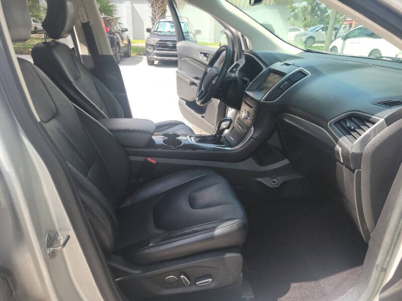 2017 Ford Edge Titanium