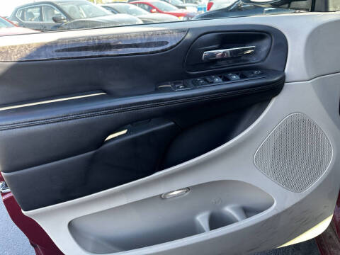 2011 Dodge Grand Caravan Crew