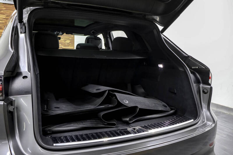 2019 Porsche Cayenne S