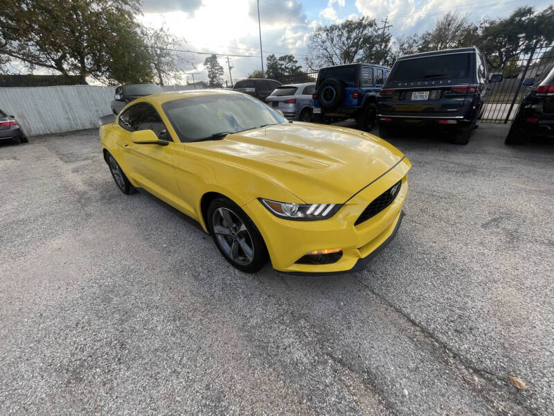 2017 Ford Mustang GT's photo