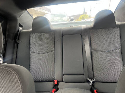 2012 Dodge Avenger SE