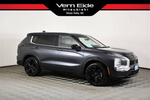 2026 Mitsubishi Outlander LE