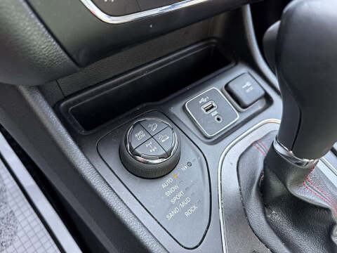 2022 Jeep Cherokee Trailhawk