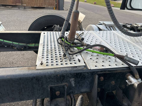 2021 International RH613