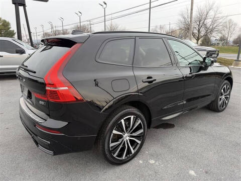 2024 Volvo XC60 B5 Plus Dark Theme