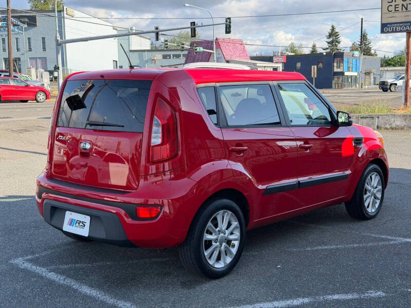 2013 Kia Soul +