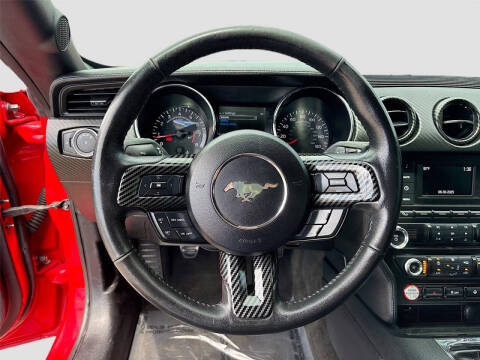 2017 Ford Mustang V6