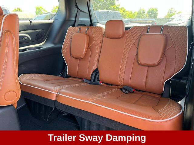 2025 Chrysler Pacifica Pinnacle