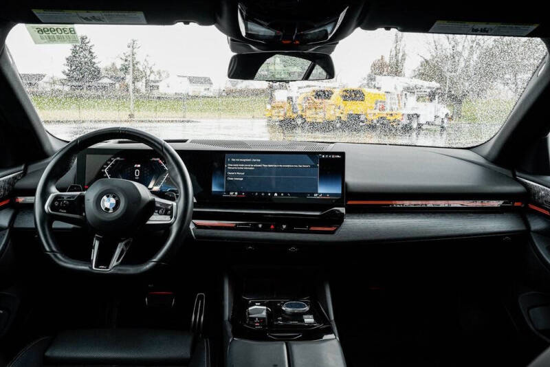 2025 BMW 5 Series 530i xDrive