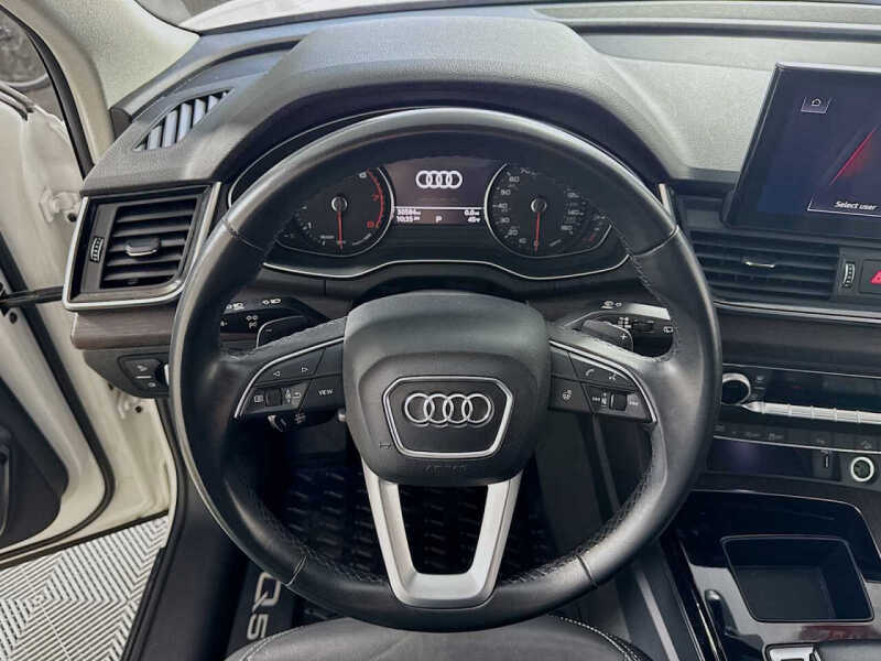 2022 Audi Q5 quattro Premium 40 TFSI