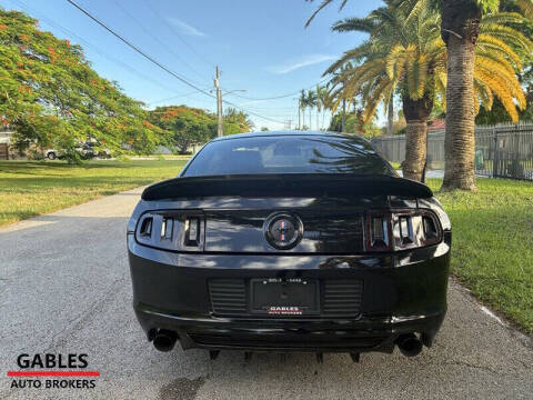2014 Ford Mustang V6