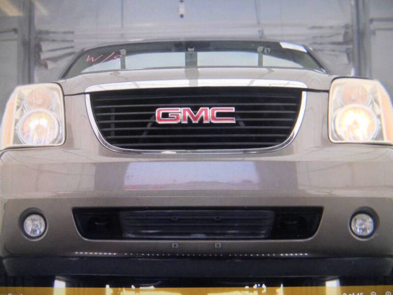 2011 GMC Yukon XL SLT