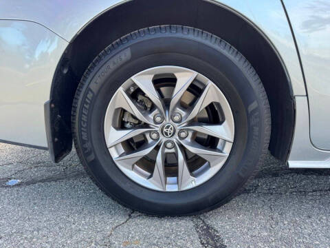 2021 Toyota Sienna LE 8-Passenger