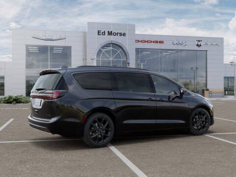 2027 Chrysler Pacifica Limited
