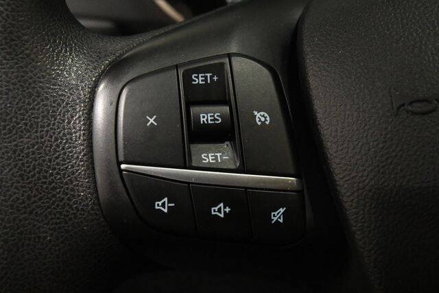 2022 Ford Escape Hybrid SE