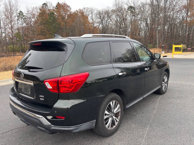 2019 Nissan Pathfinder SV