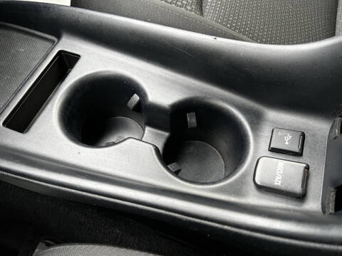 2022 Toyota Prius LE